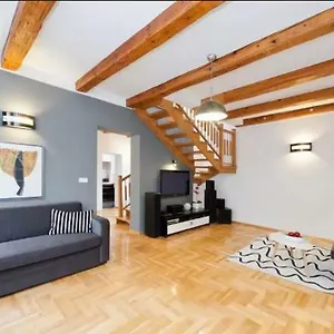 Urban Nest Apartments- Old Town Stradomska 9 Apartment Krakow